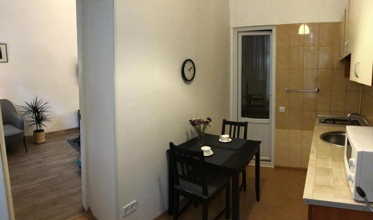 אודסה Charming Apartment מראה חיצוני תמונה